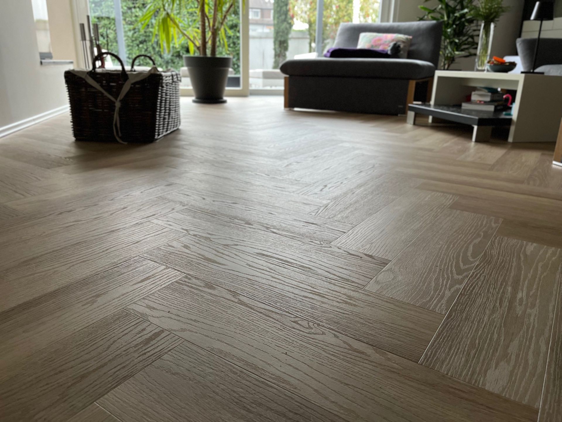 CHECK Herringbone