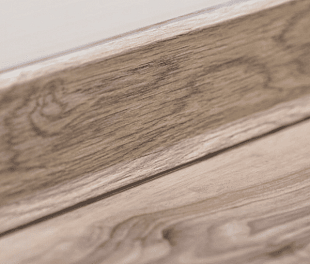 Плінтус Вініловий GraboProfil Hard-Foam Skirting 60 мм Bronn 2103